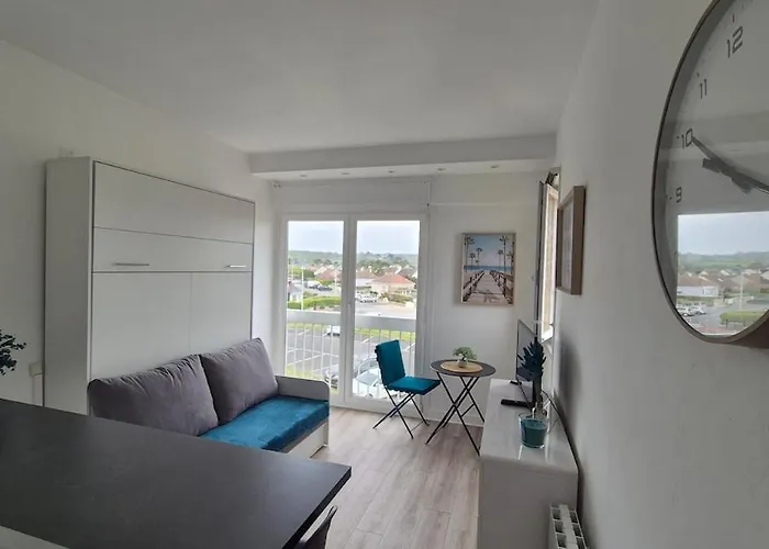 Siouville-hague à Côté école De Surf *